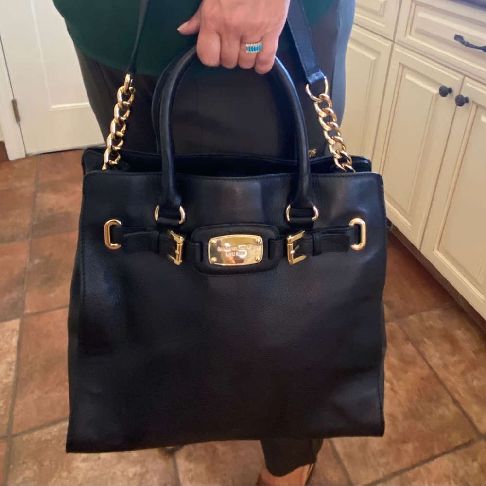 Michael kors hand bag